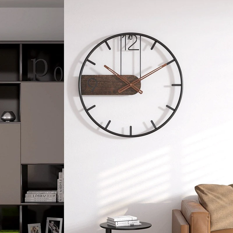 Stalen wandklok met walnootaccent – industrieel design met warm hout – modern uurwerk voor woonkamer, kantoor of keuken – ø 40 cm | Sansoti