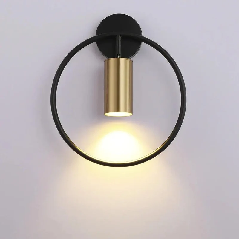 Moderne Wandlamp met Verstelbare Lampenkap – Zwart & Goud | Sansoti