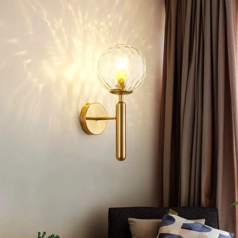 Wandlamp met glazen kap – modern design in goud of zwart met melkglas of ripple-afwerking | Sansoti