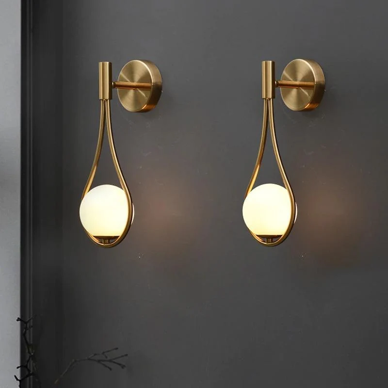 Moderne Scandinavische Wandlamp met Metalen Afwerking | Sansoti