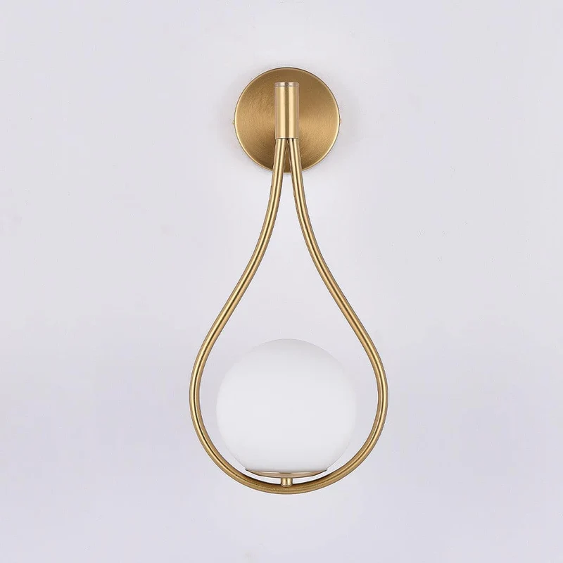 Moderne Scandinavische Wandlamp met Metalen Afwerking | Sansoti