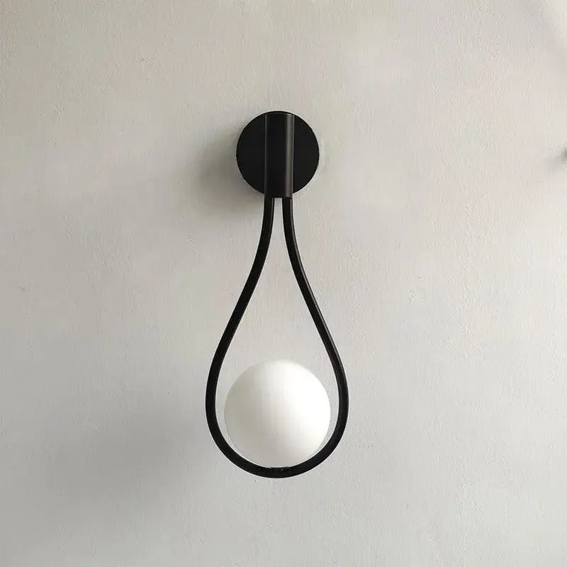 Moderne Wandlamp met Scandinavische Uitstraling - Zwart & Goud - Sfeervol Licht voor Elke Ruimte | Sansoti