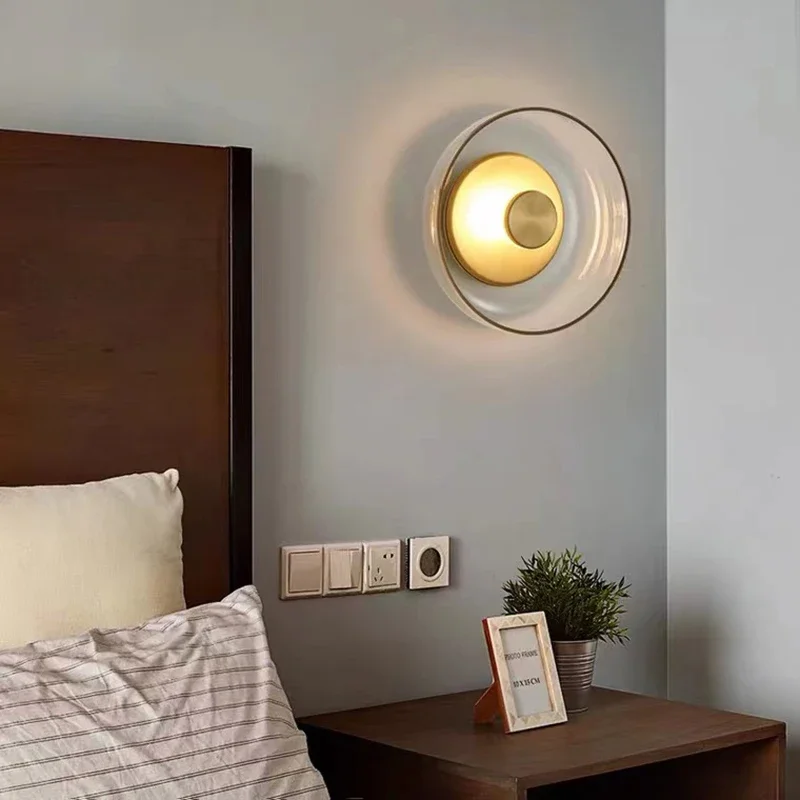 Moderne Glazen LED Wandlamp – Stijlvolle Wandverlichting in Smoke Gray of Champagne Gold – Ideaal voor Slaapkamer, Woonkamer & Hal | Sansoti
