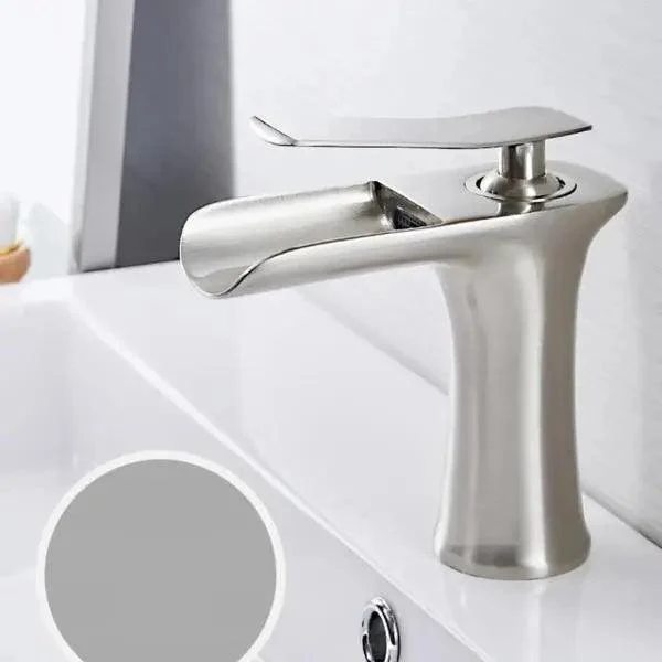 Badkraan Goud Eengreeps Wastafelkraan met Keramische Cartridge Waterbesparend | Sansoti