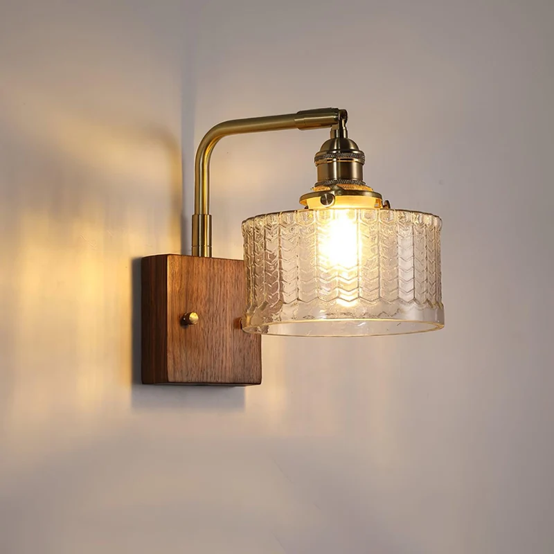 Elegante Wandlamp Groen met Houten Basis & Glazen Kap – Uniek Schubbenmotief voor Sfeervolle Verlichting | Sansoti