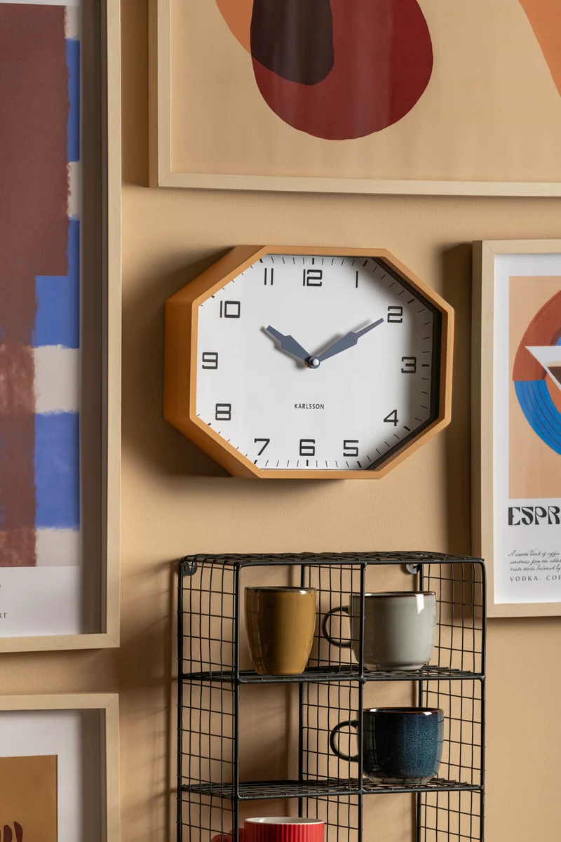 Karlsson Modern Factory Octagon KA6067YE Wecker Ockergelb • Geräuschloses Sweep-Uhrwerk • Retro-Design