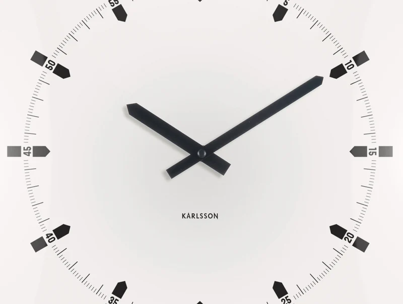 Karlsson Sucinto Dome Square KA6085WH Wanduhr Weiß • Geräuschloses Sweep-Uhrwerk • Gewölbtes Glas
