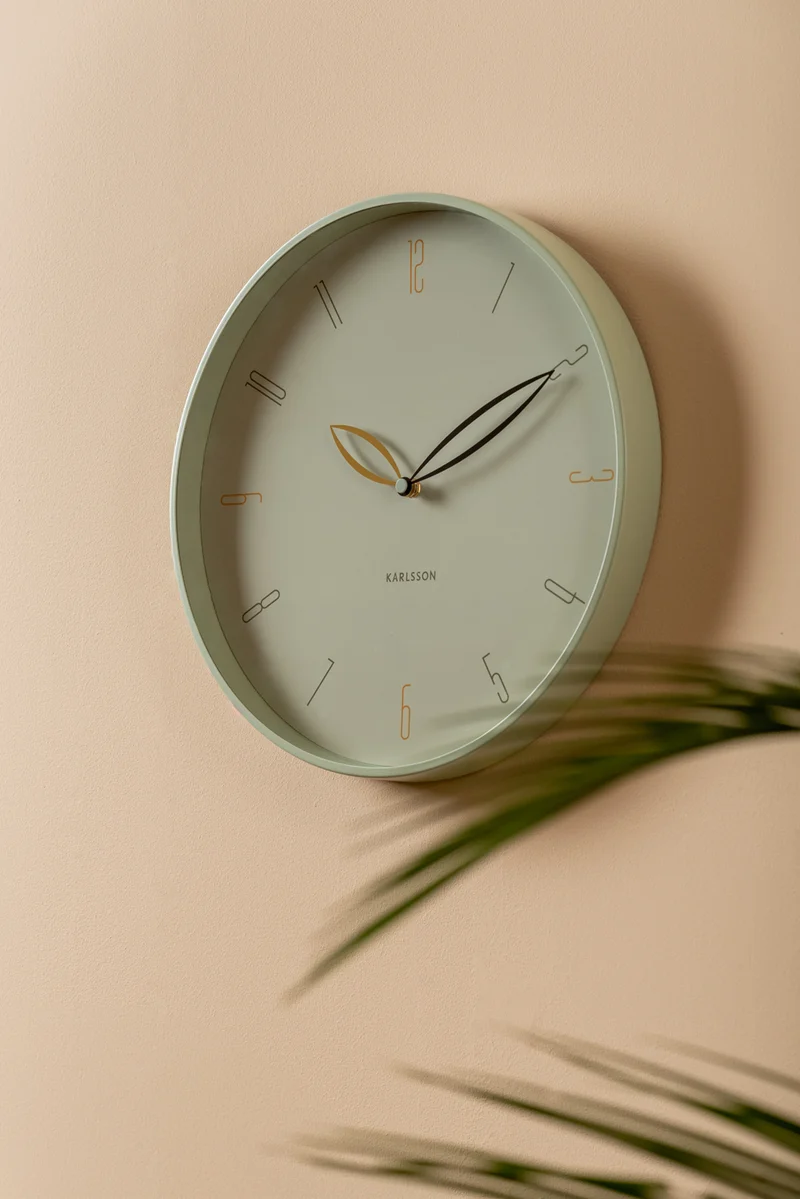 Karlsson Petals KA6012GR Wanduhr Grayed Jade • Geräuschloses Sweep-Uhrwerk • Design von Boxtel & Buijs