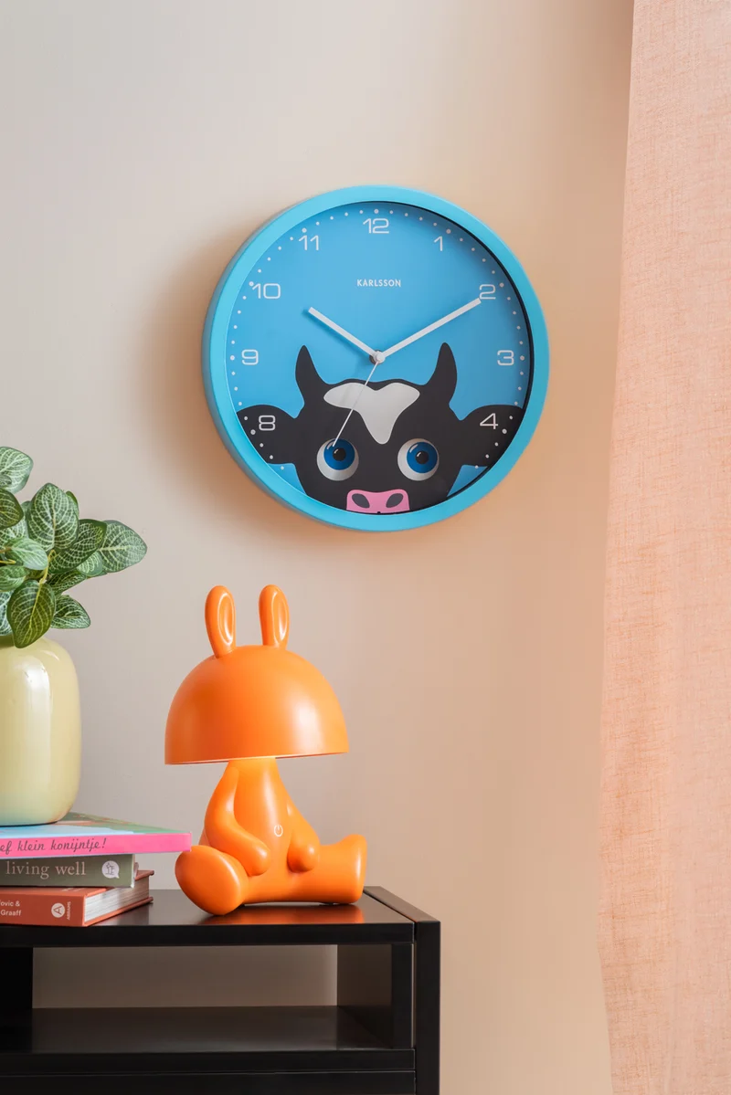 Karlsson Peekaboo Cow KA5997BL Wanduhr Blau • Bewegliche Augen • Kinderzimmer-Design