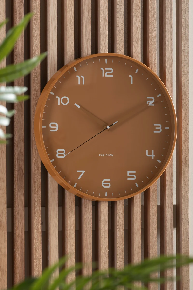 Karlsson Orgullo KA6053YE Wanduhr Ockergelb • Geräuschloses Sweep-Uhrwerk • Aluminium-Gehäuse