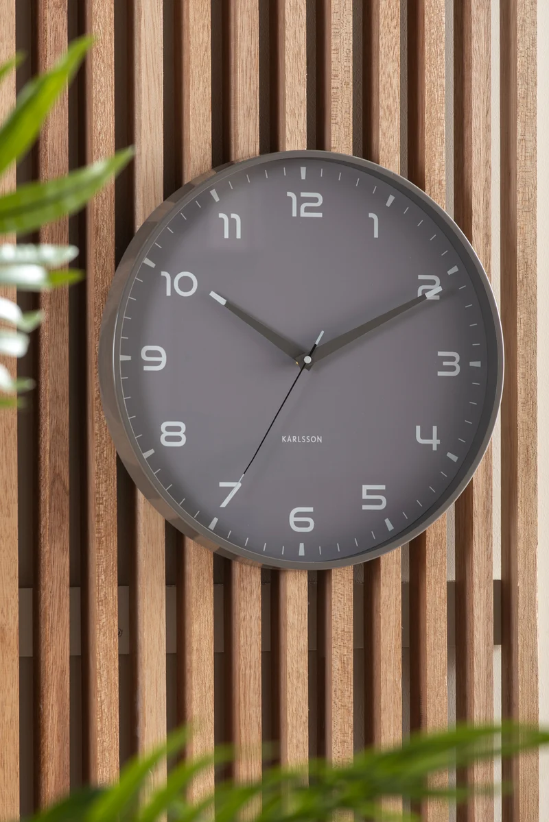 Karlsson Orgullo KA6053GY Wanduhr Dunkelgrau • Sweep-Uhrwerk • Minimalistisches Design