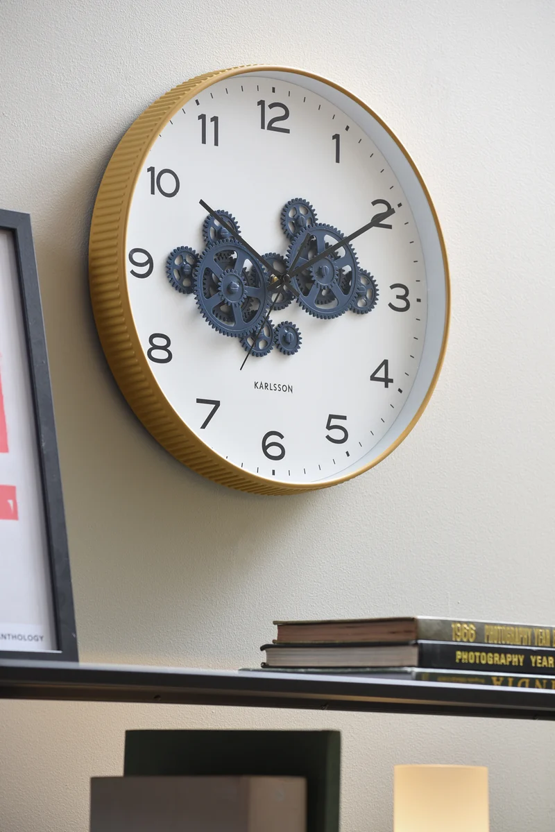 Karlsson Open Gear KA6093YE Wanduhr Ockergelb • Sweep-Uhrwerk • Offenes Zahnraddesign
