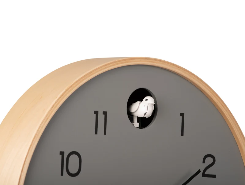Karlsson Natural Cuckoo KA5886GY Wanduhr Mausgrau • Kuckucksruf stündlich • Automatische Nachtabschaltung
