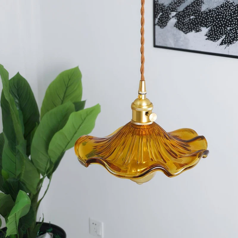 Selene Glazen Hanglamp – Hibiscusbloem Design Messing Glas – Hangende Verlichting Eetkamer Woonkamer Slaapkamer – E27 Fitting 23-33cm | Sansoti