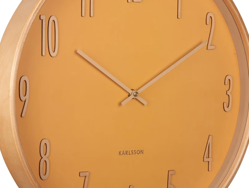 Karlsson Gracil KA5996YE Wanduhr Ockergelb • Geräuschloses Sweep-Werk • Skandinavisches Design