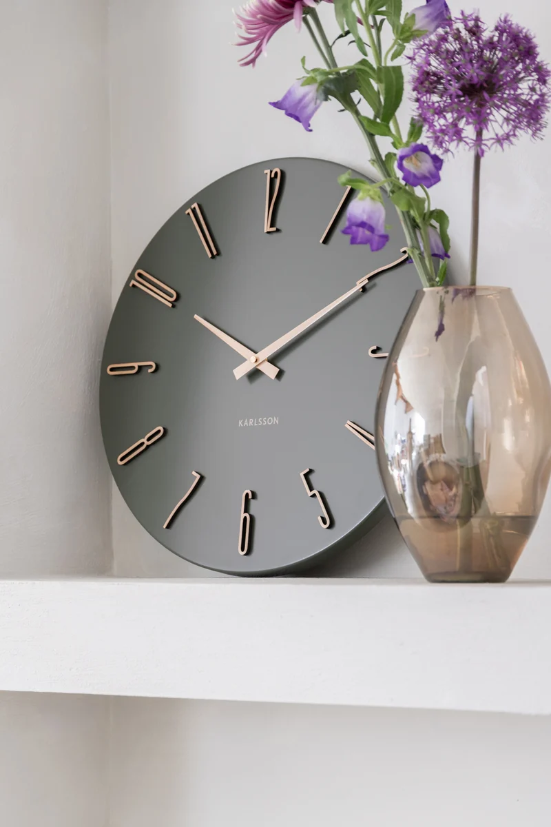 Karlsson Esmerado KA6072GR Wanduhr Luxusgrün • Geräuschloses Sweep-Uhrwerk • Elegantes Metalldesign