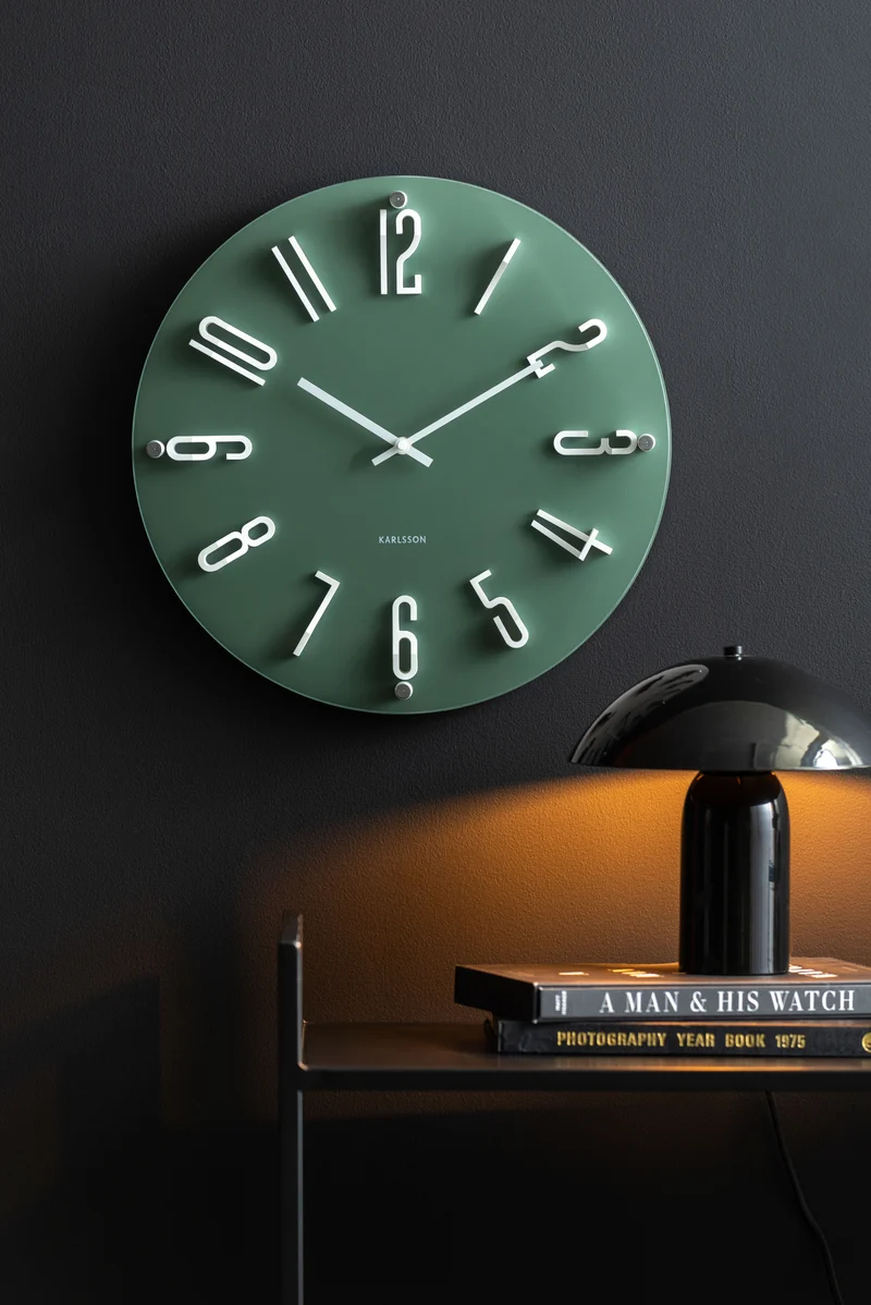 Karlsson Esencia Elevated KA6090GR Wanduhr Dschungelgrün • Geräuschloses Sweep-Uhrwerk • Rahmenloses Design