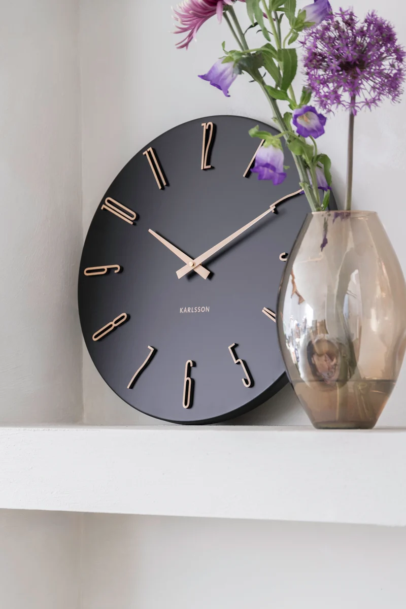 Karlsson Esmerado KA6072BK Wanduhr Schwarz • Geräuschloses Sweep-Werk • Elegantes Metall-Design
