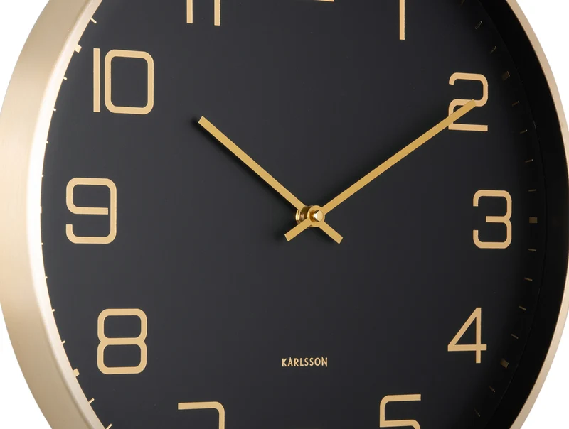 Karlsson Elegance Glow KA5973BK Wanduhr Schwarz • Elegantes Aluminium-Gehäuse • Arabische Ziffern