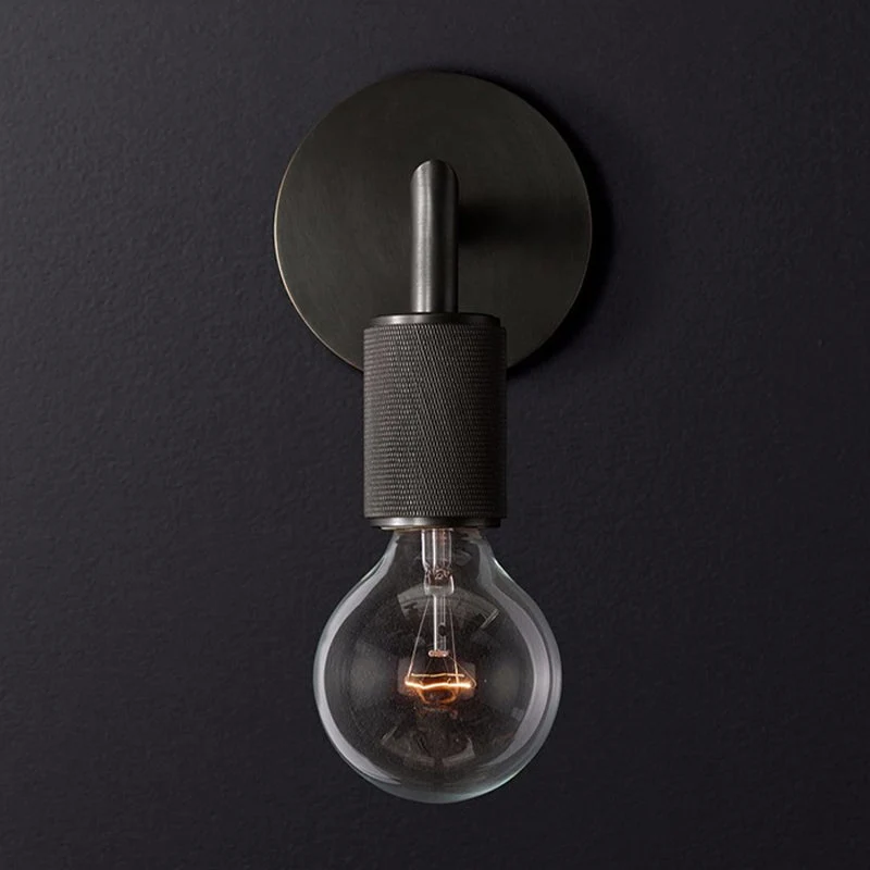 Minimalistische Wandlamp met Vierkante Arm – Metalen Sconce voor Binnen in Zwart, Messing of Chroom | 1 of 2 Lichtpunten | Bare Bulb Industrieel Design | E26/E27 Fitting | Sansoti