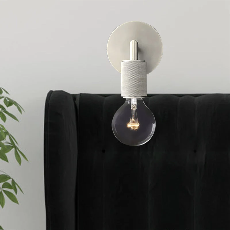 Minimalistische Wandlamp met Vierkante Arm – Metalen Sconce voor Binnen in Zwart, Messing of Chroom | 1 of 2 Lichtpunten | Bare Bulb Industrieel Design | E26/E27 Fitting | Sansoti