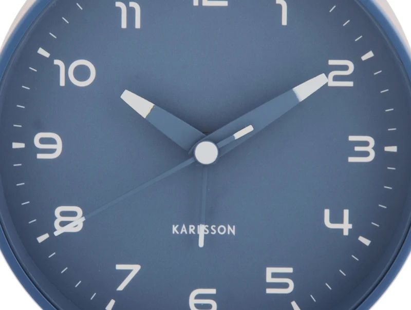 Karlsson Orgullo KA6029BL Wecker Klassikblau • Geräuschloses Sweep-Uhrwerk • Eisengehäuse