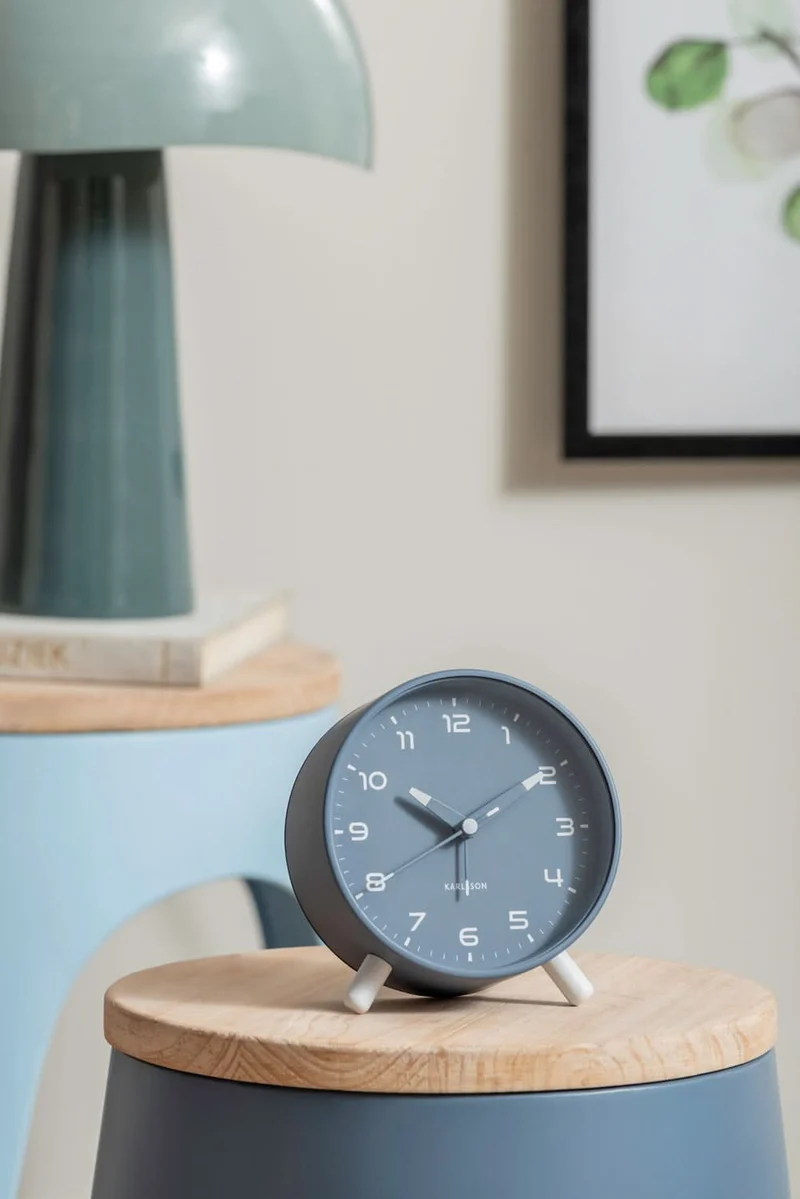 Karlsson Orgullo KA6029BL Wecker Klassikblau • Geräuschloses Sweep-Uhrwerk • Eisengehäuse