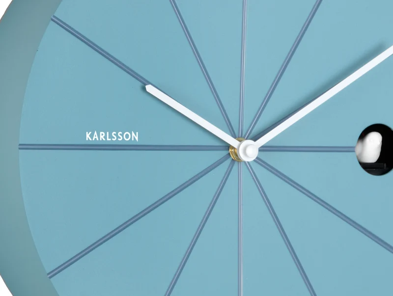 Karlsson Destacado Cuckoo KA6068BL Wanduhr Luftblau • Kuckucksruf zur vollen Stunde • Modernes Rundzifferblatt