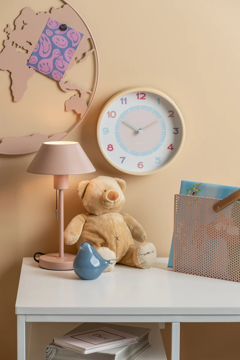 Karlsson Chico KA5962MC Wanduhr Mehrfarbig • Geräuschloses Sweep-Uhrwerk • Kinderzimmer-Design