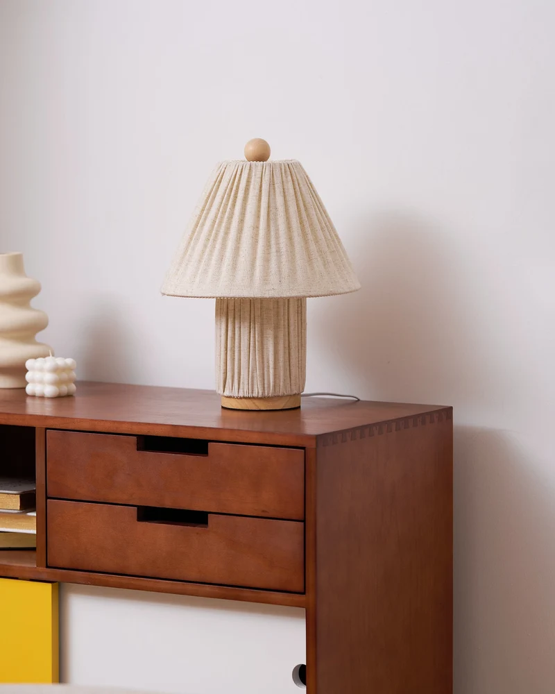 Retro Tafellamp met Geplooide Stoffen Kap – Warm Zacht Licht – Scandinavisch Minimalistisch Design voor Slaapkamer Woonkamer | Sansoti
