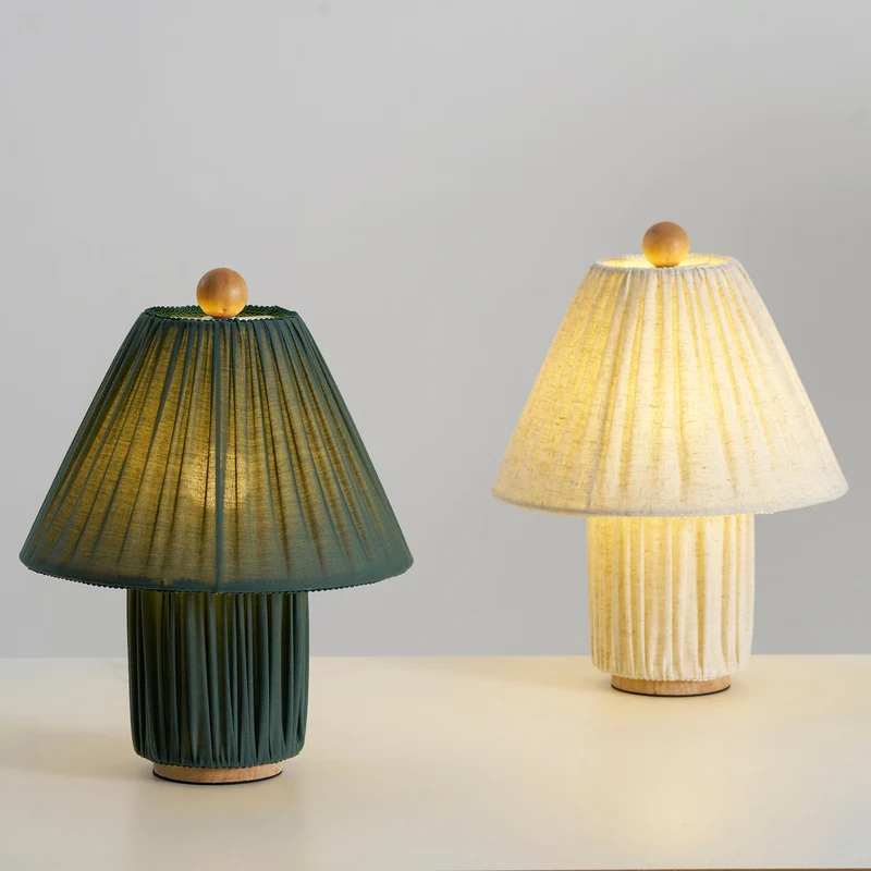 Retro Tafellamp met Geplooide Stoffen Kap – Warm Zacht Licht – Scandinavisch Minimalistisch Design voor Slaapkamer Woonkamer | Sansoti