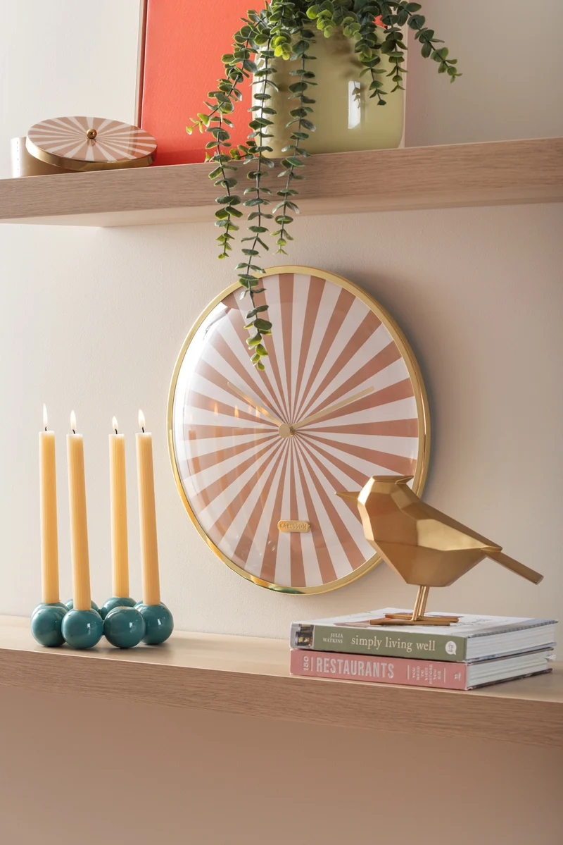 Karlsson Candy Swirl Dome KA6007SB Wanduhr Softbraun • Geräuschloses Sweep-Uhrwerk • Verspieltes Bonbon-Design