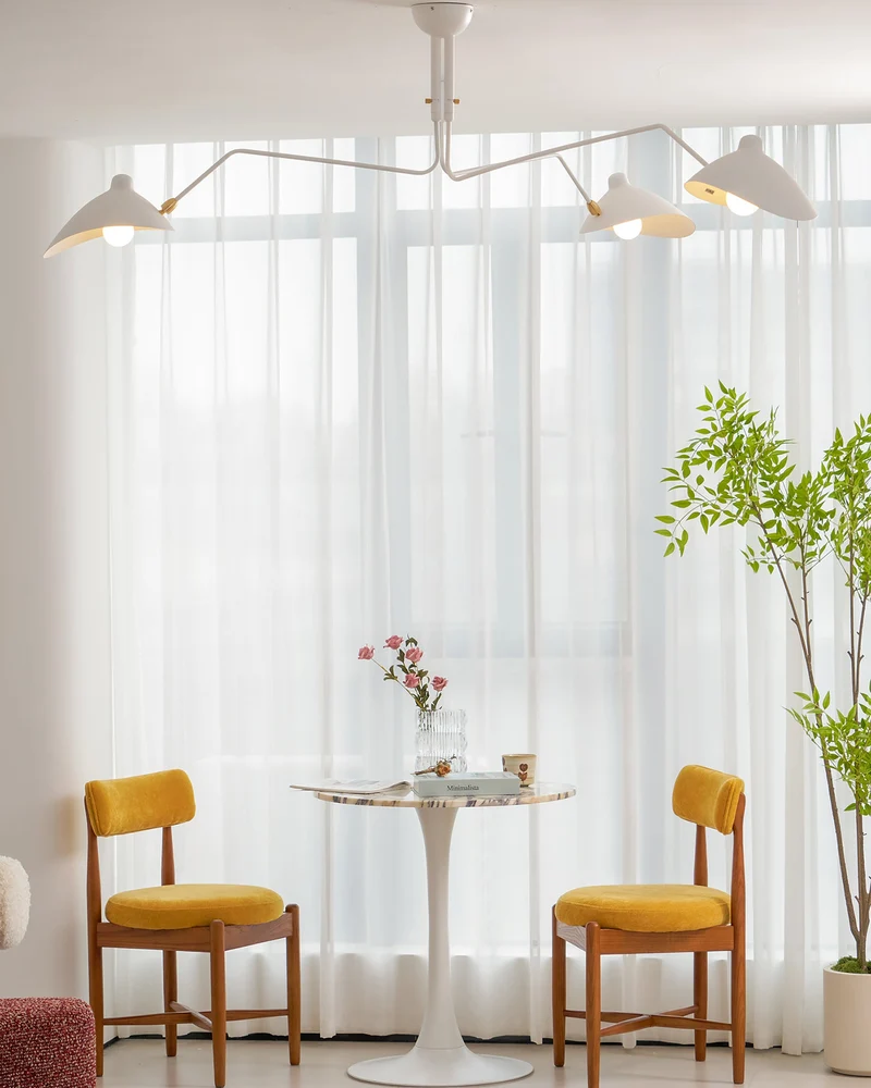 Verstelbare Spinlamp Multi-Arm Plafondlamp Industriële Design Messing Details Zwart Wit Scandinavisch Modern | Sansoti