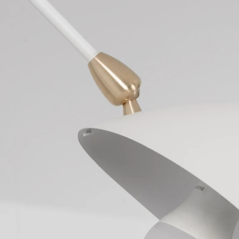 Verstelbare Spinlamp Multi-Arm Plafondlamp Industriële Design Messing Details Zwart Wit Scandinavisch Modern | Sansoti