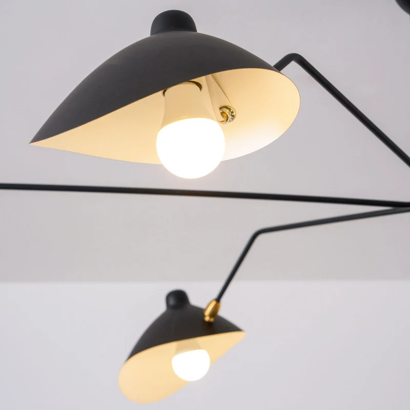 Verstelbare Spinlamp Multi-Arm Plafondlamp Industriële Design Messing Details Zwart Wit Scandinavisch Modern | Sansoti