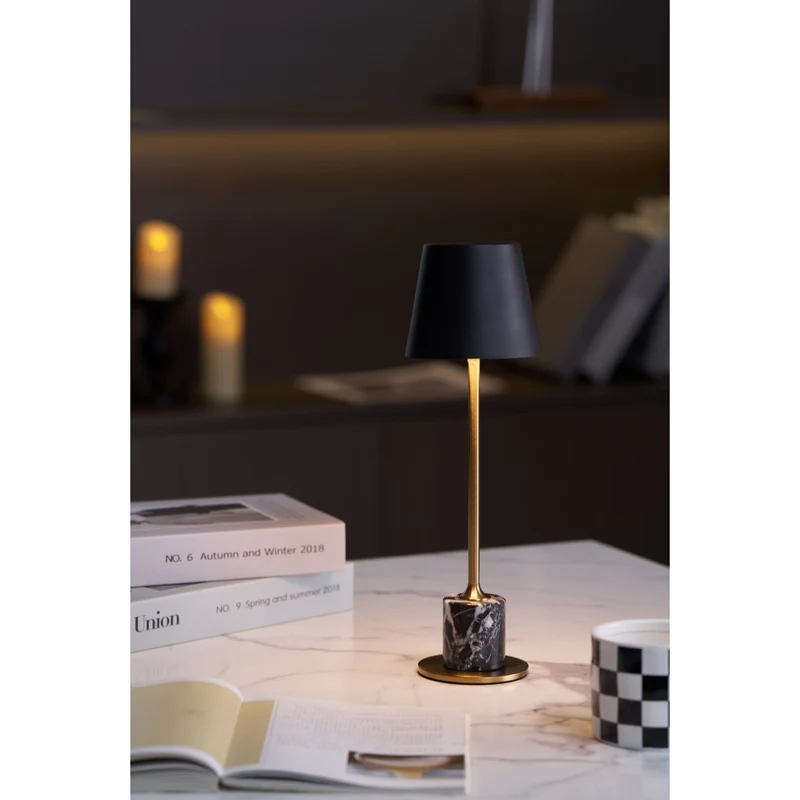 Draagbare Mini Tafellamp op Batterij met Marmeren Voet Ø10cm | Sansoti