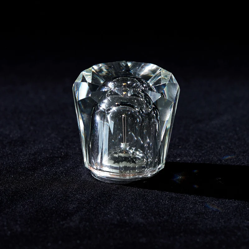Diamant Kristal Tafellamp met Ingebouwde Accu – Draadloos & Dimbaar – Ø 8,2 cm × H 9 cm | Sansoti