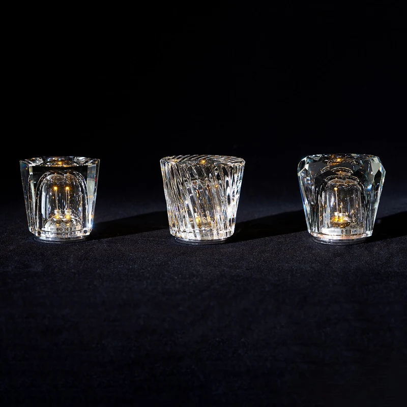 Diamant Kristal Tafellamp met Ingebouwde Accu – Draadloos & Dimbaar – Ø 8,2 cm × H 9 cm | Sansoti