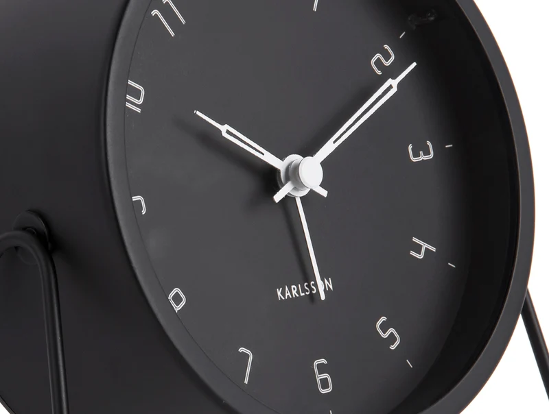 Karlsson Stark KA5952BK Wecker Schwarz • Geräuschloses Sweep-Uhrwerk • Lichtfunktion