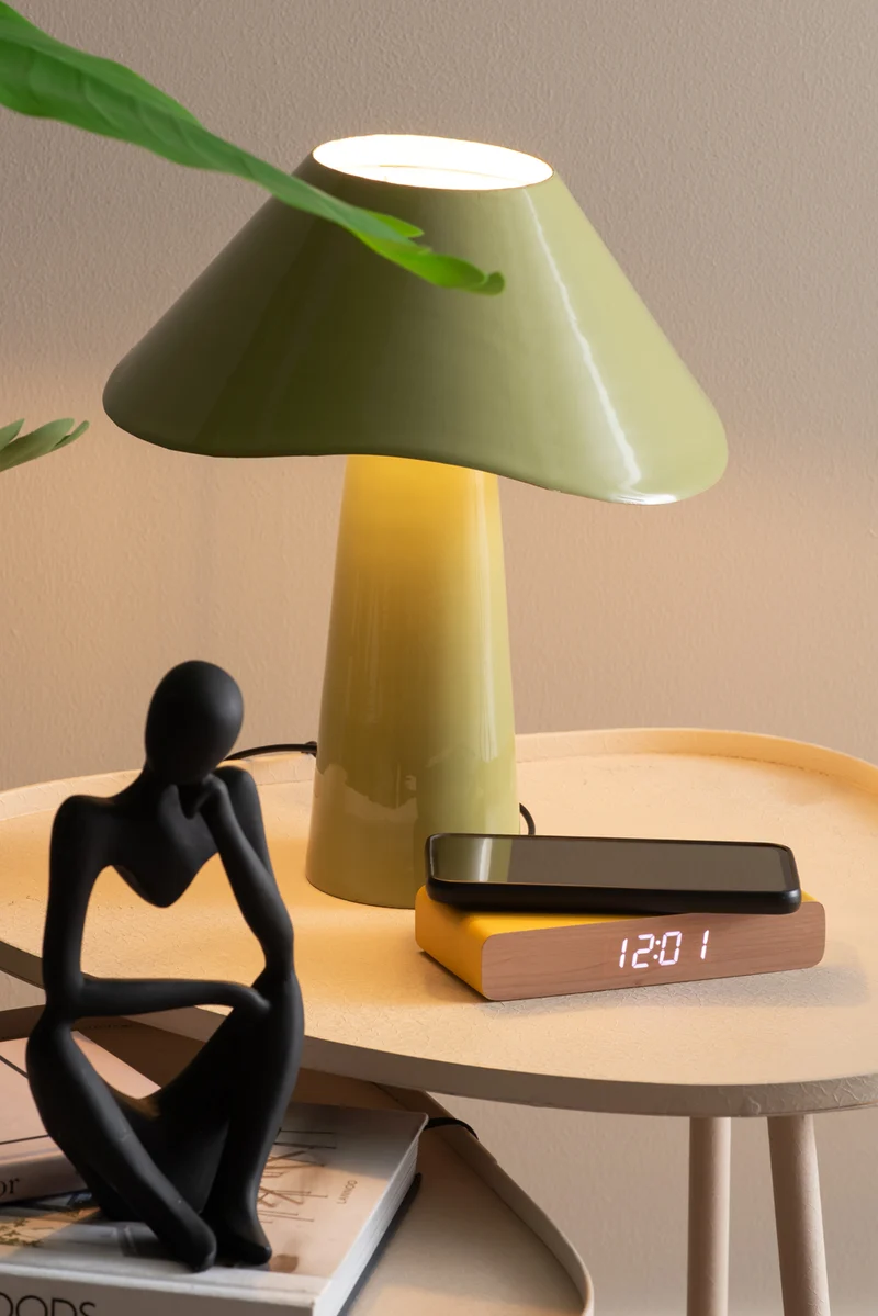 Karlsson Retro Flat LED KA6039BY Wecker Hellgelb • Digitale LED-Anzeige • Kabelloses Laden