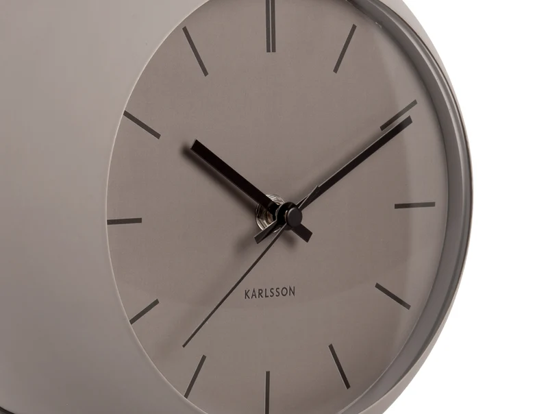 Karlsson Nirvana Globe KA5858GY Tischuhr Dunkelgrau • Lautloses Sweep-Uhrwerk • Industrielles Globus-Design