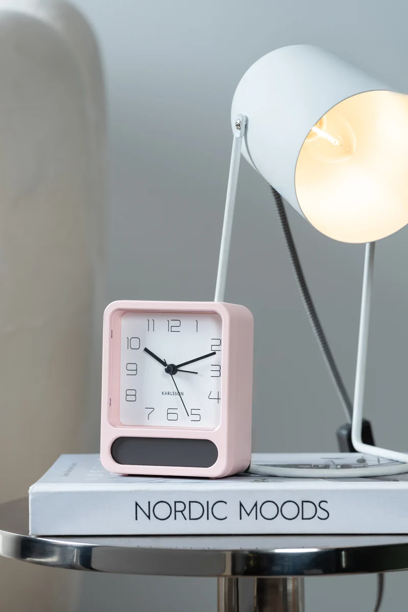 Karlsson Duo KA5954LP Wecker Rosa • Analoge und digitale Zeitanzeige • Thermometer und Hygrometer