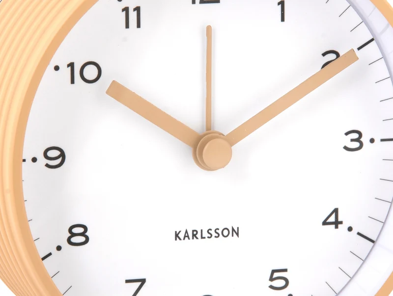 Karlsson Circus Rings KA6010SB Wecker Braun • Geräuschloses Sweep-Uhrwerk • Lichtfunktion