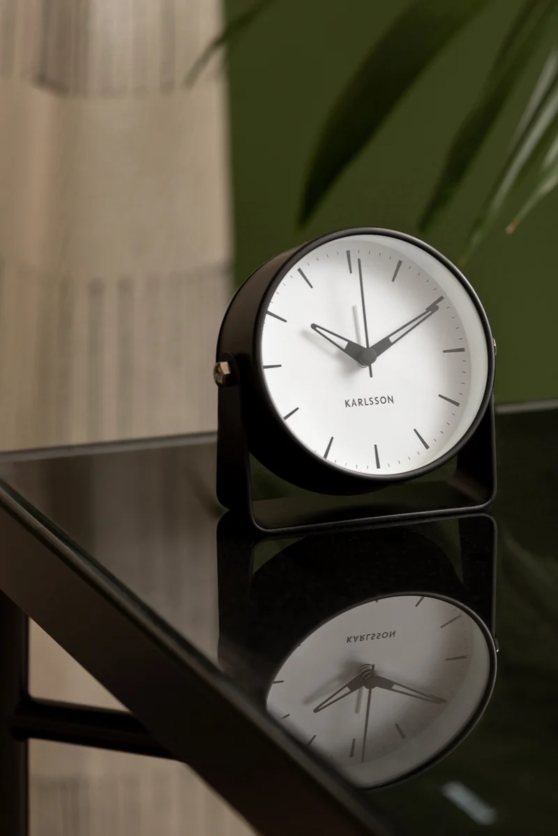 Karlsson Calm KA5937BK Wecker Schwarz • Geräuschloses Sweep-Uhrwerk • Design von Armando Breeveld