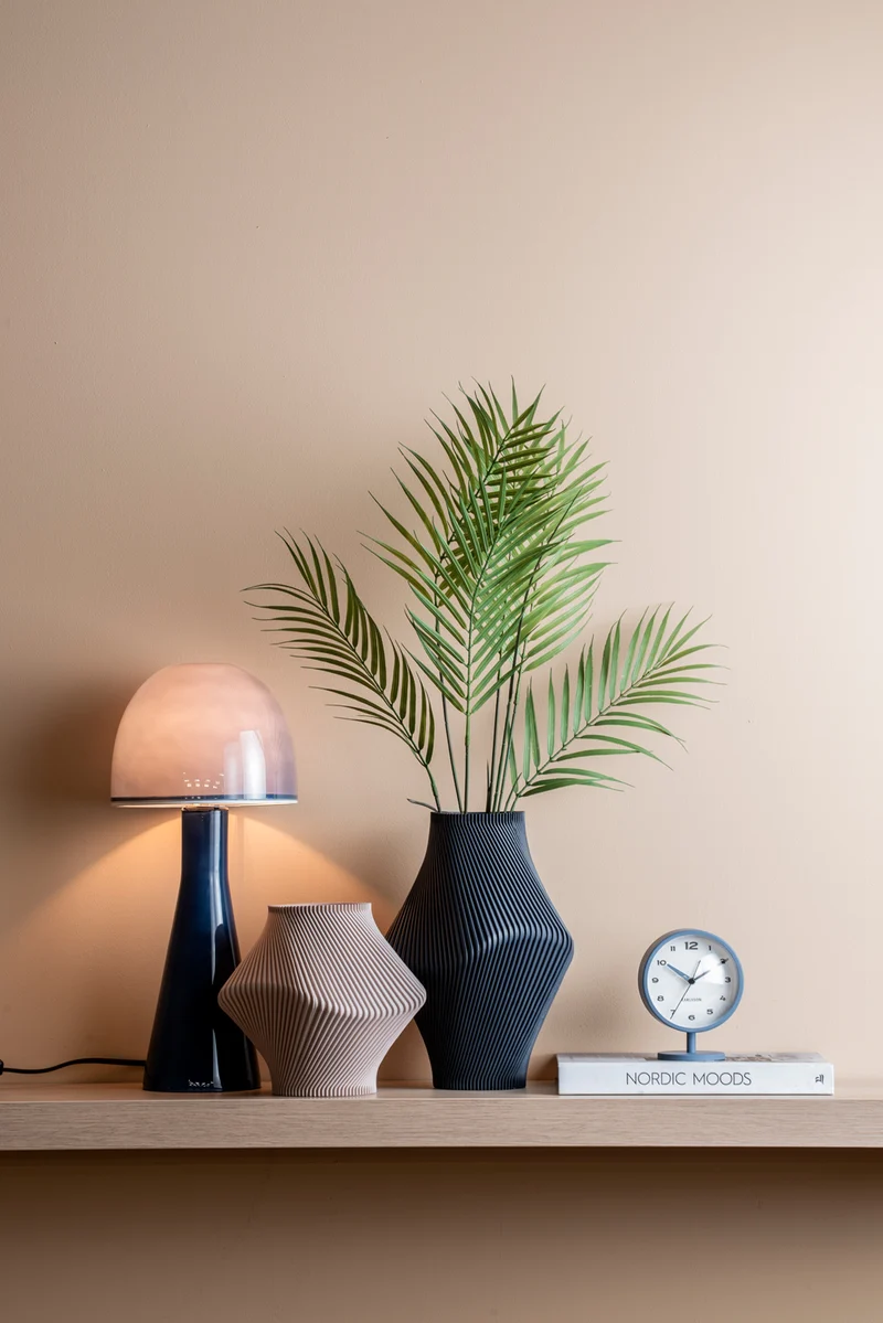 Karlsson Brisk Dome KA6027BL Wecker Klassikblau • Geräuschloses Sweep-Uhrwerk • Modernes Design