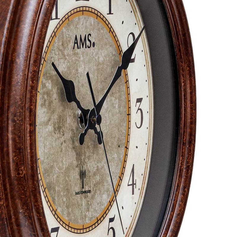 AMS Funk F5544 Wanduhr • Präzises Funk-Uhrwerk • Antik-braunes Retro-Design