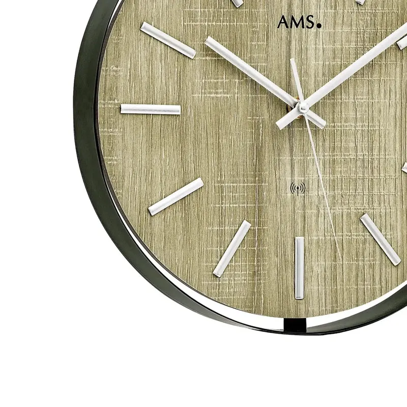 AMS Funk F5587 Wanduhr • Schwarzwälder Uhrentradition • Präzises Funkwerk