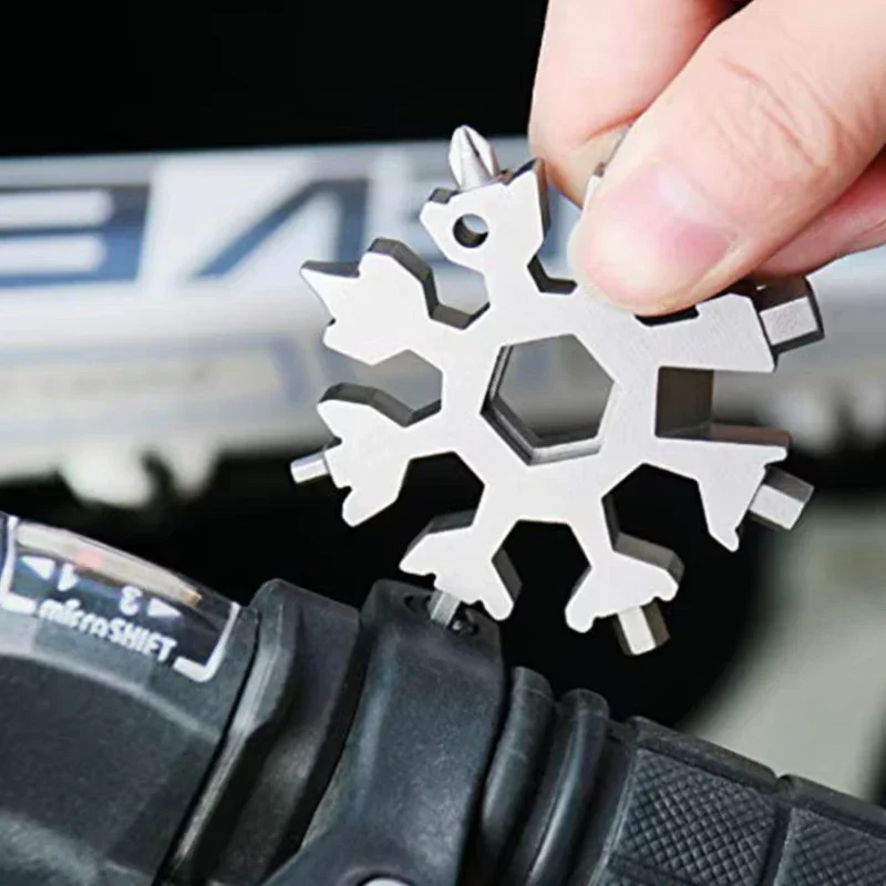 18-in-1 Sneeuwvlok Multitool in Compacte Sleutelhangerformaat met Moersleutels, Schroevendraaiers en Flesopener | Sansoti