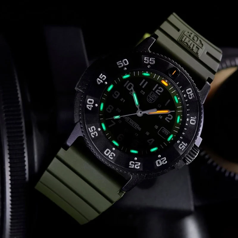 Luminox Original Navy SEAL XS.3013.EVO.S Herrenuhr • Luminox Light Technology • Ultraleichtes Carbonox™-Gehäuse