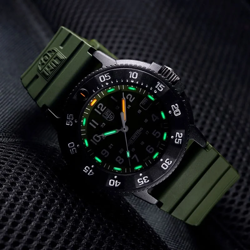 Luminox Original Navy SEAL XS.3013.EVO.S Herrenuhr • Luminox Light Technology • Ultraleichtes Carbonox™-Gehäuse